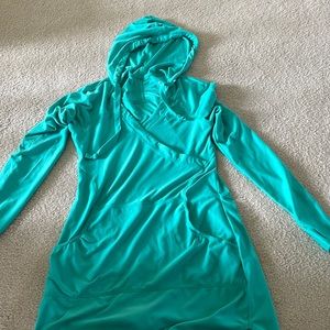 Athleta xs wickit  wader swim coverup